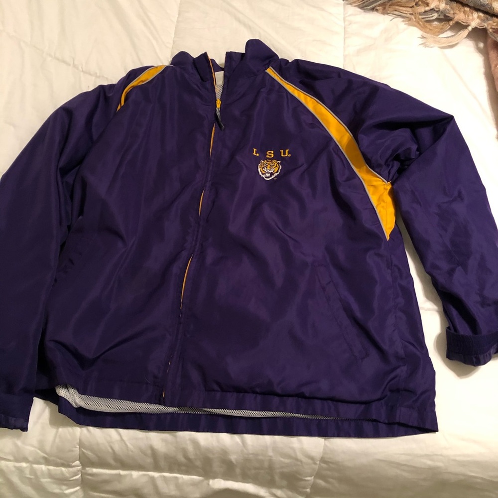 LSU WIND BREAKER